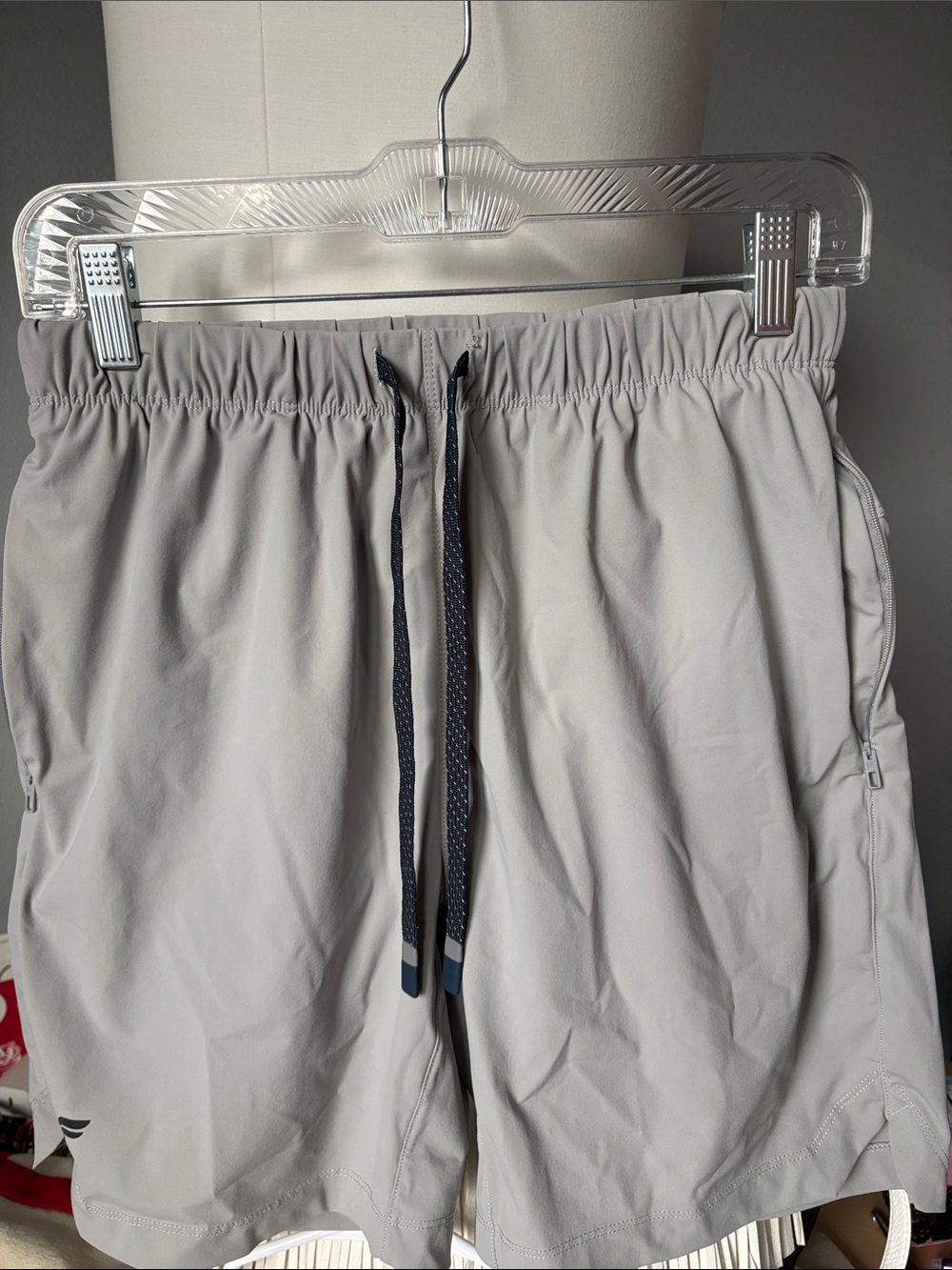 Men’s Fabletics Light Gray Athletic Drawstring Shorts - lined